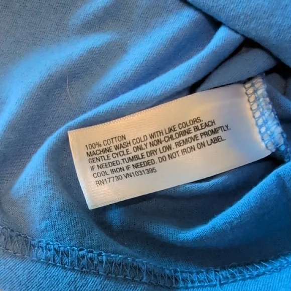 Universal Thread Blue V-Neck Crop Top - Picture 3 of 7